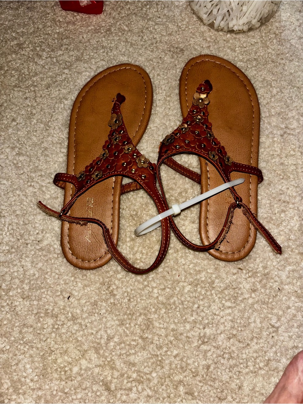 American Eagle Outfitters Brown Studded T-Strap Kids Sandals